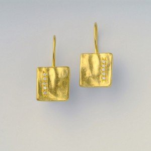 עגילי יהלומים יקינטון - EG0024D10